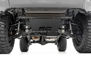 Toyota 4Runner Suspension Lift Kit - Rough Country - 6 Inch Lift Kit | M1 Struts - '15-'20